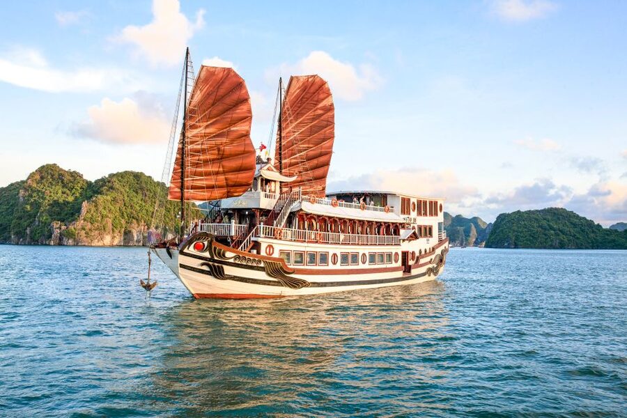 2-Day Royal Palace Ha Long Bay & Ti Top Island Cruise - Key points to know before booking