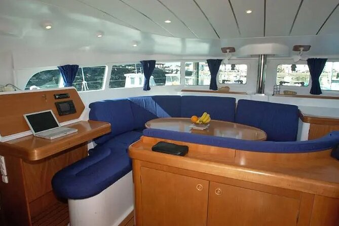3-Catamaran from Cannigione to the islands of the Archipelago - Why this catamaran day works so well
