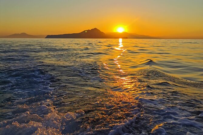 3 hour private boat tour on the island of Capri - Grotta Rossa and the Coral Cave