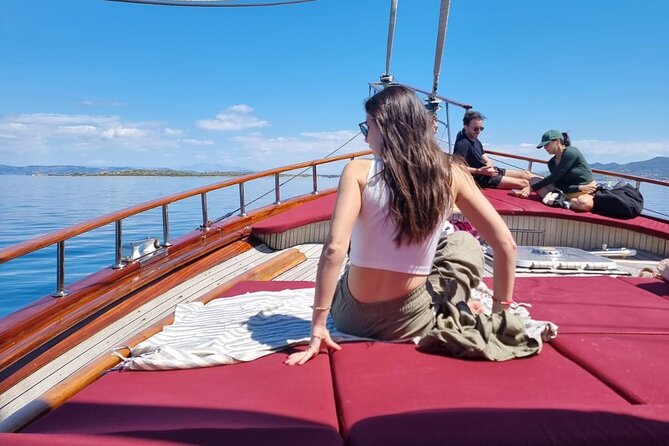 3 Island Cruise from Athens Unlimited Food Wine and Scenic Views - Who will enjoy this cruise most