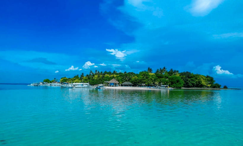 3 Islands Hopping at Gilutungan, Caohagan, Nalusuan + Lunch - Who will enjoy this most?