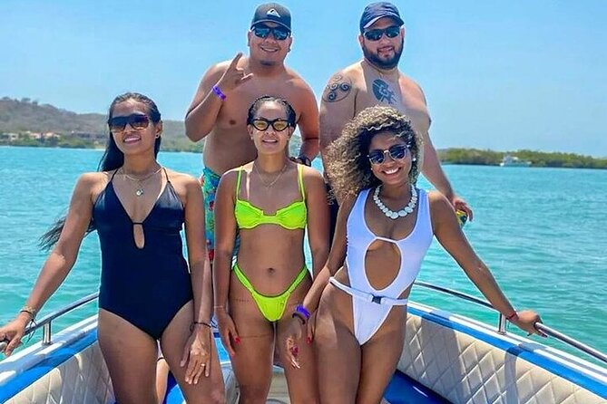 5 Island Tour with Lunch Snorkel in Cartagena Rosario Island - Cholón, where the beach day turns into a boat party