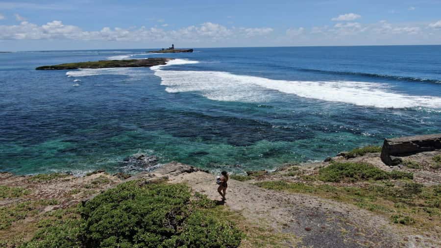 5 Islands Private Speedboat w/ Snorkeling + Lunch & Drinks - Snorkeling in Blue Bay Marine Park