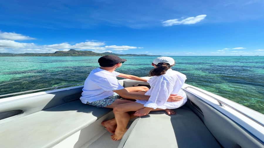 5 Islands Speedboat w/Snorkeling Sea Turtle + Lunch & Drinks - Blue Bay Marine Park is the snorkeling centerpiece