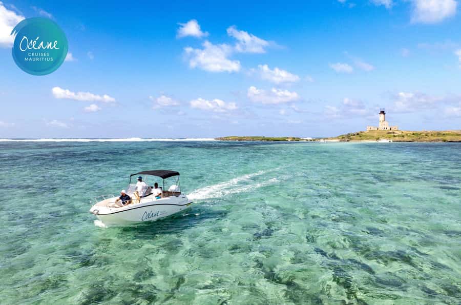 5 islands tour: New Private OCÉANE Speedboat - GRSE waterfall and the cheeky monkeys