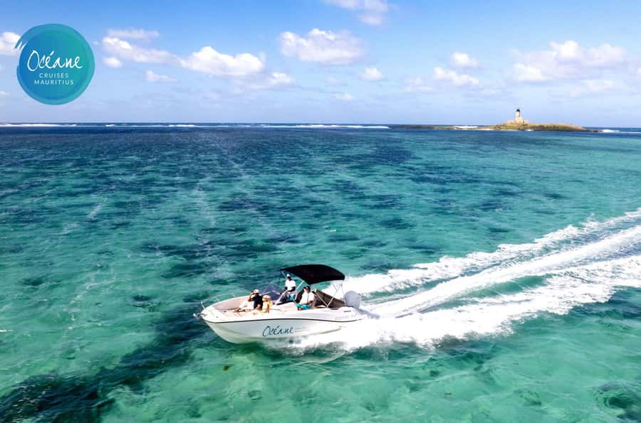 5 islands tour: New Private OCÉANE Speedboat - Ile aux Phares and the southeast islands