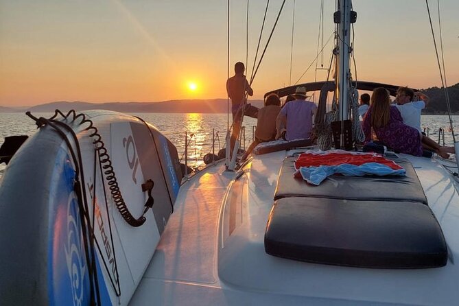 6 Hours Tour to Delos and Rhenia Islands with Sailing Yacht - From Mykonos hotel to Tourlos Bay