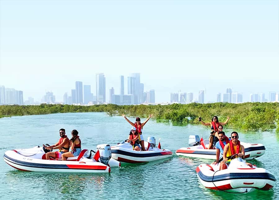 Abu Dhabi: Yas Island Self-Driving Guided Speedboat Tour - Learning the Rhino Rider before leaving