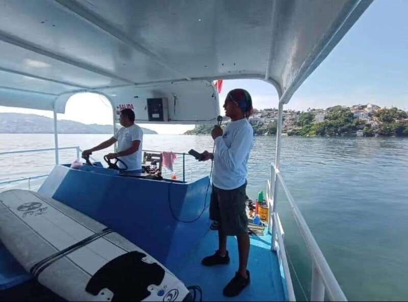 Acapulco: Crystal Bottom Boat Tour to La Roqueta Island - La Roqueta Island means choice, not a packed schedule