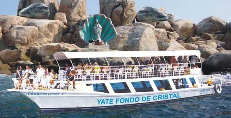 Acapulco: Crystal Bottom Boat Tour to La Roqueta Island - Book it for the bay, not just the beach
