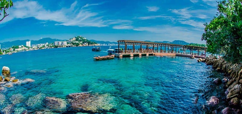 Acapulco: Crystal Bottom Boat Tour to La Roqueta Island - Elephant Rock and the Virgin of the Seas