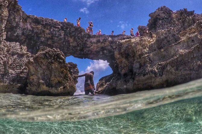 Adventure Power Boat Tour Antigua and Private Laviscount Island - Six and a half hours around Antigua’s northeast coast