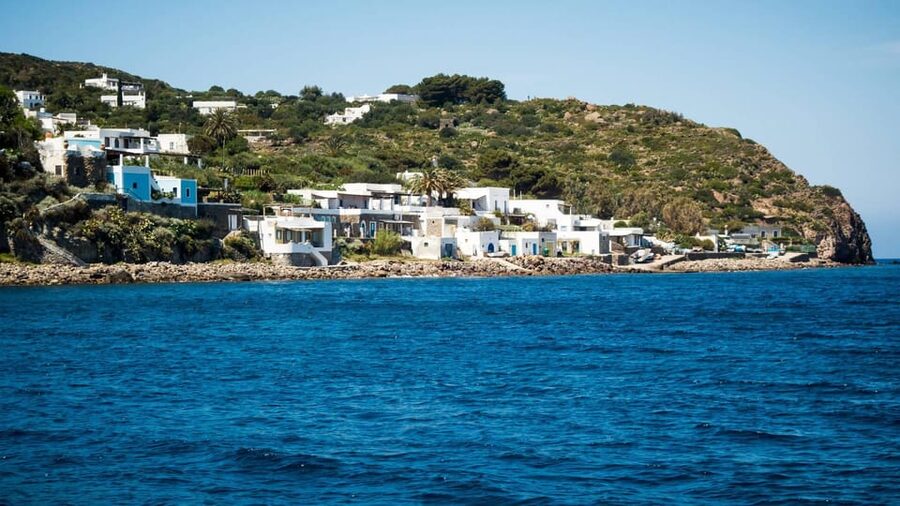 Aeolian Islands mini cruise with Stromboli by night - Who will enjoy this Aeolian Islands day