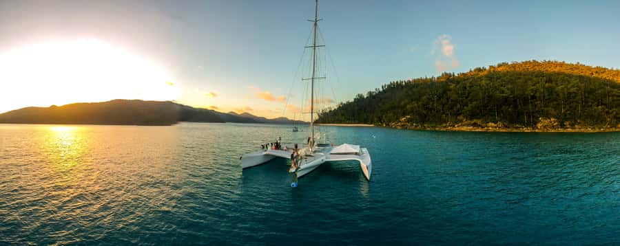 Airlie Beach: 2-Day Whitsunday Islands Sailing Snorkel Tour - Snorkeling around Hook, Hayman, and Whitsunday islands