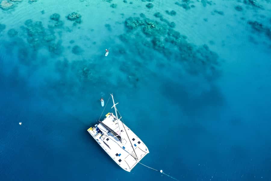 Airlie Beach: Whitsunday Islands Sailing, SUP & Snorkel Tour - The return sail through the Whitsunday passage