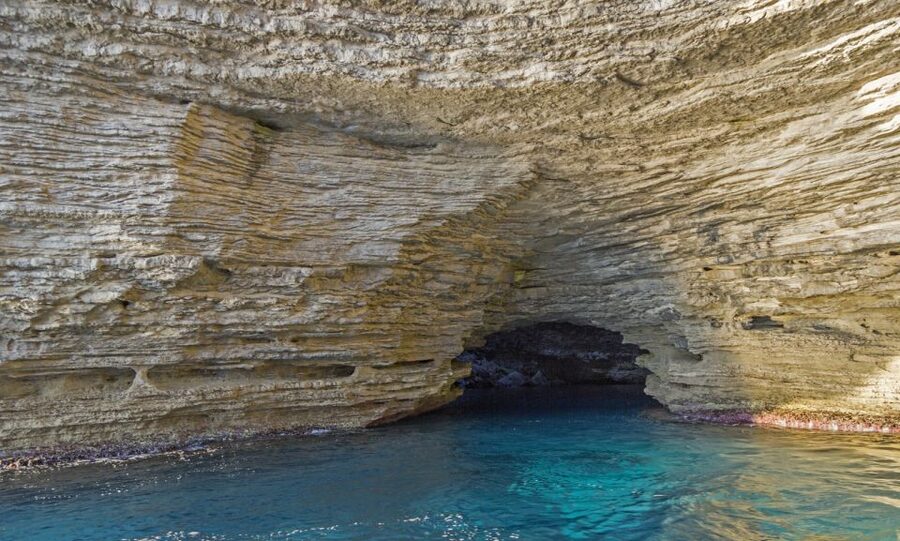 Ajaccio/Porticcio: Lavezzi Islands/Bonifacio Caves Boat Tour - Bonifacio: Two Hours Above the Sea