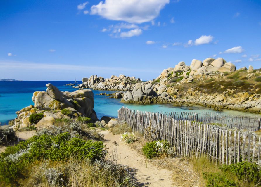 Ajaccio/Porticcio: Lavezzi Islands/Bonifacio Caves Boat Tour - What the Guide Adds to the Day