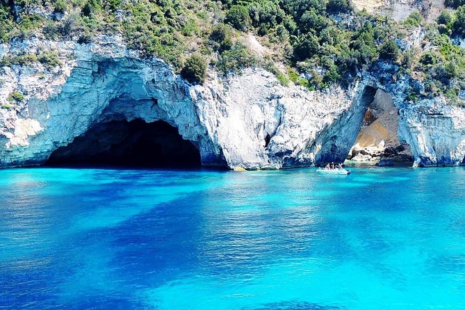 All Day Cruise - Paxos and Antipaxos Islands with Blue Caves - The long crossing to Paxos