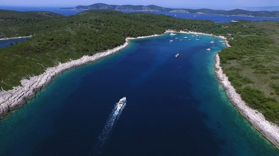 All-inclusive Blue Lagoon & 3 Islands Day Tour with Lunch - A Full Day From Split With Three Clear Stops