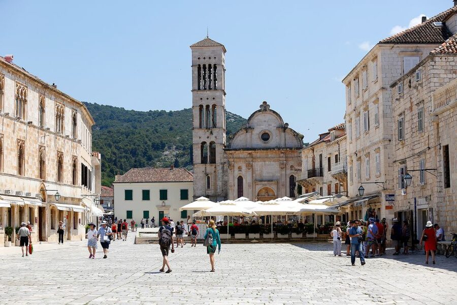 All-inclusive Blue Lagoon & 3 Islands Day Tour with Lunch - Morning Views From Split to Čiovo