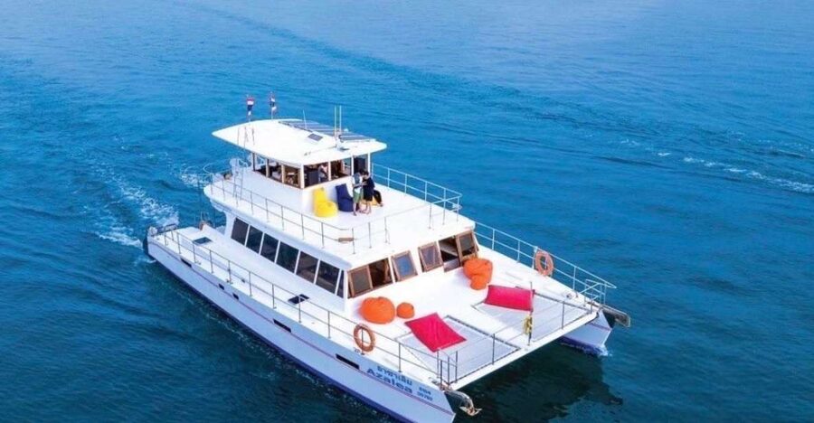 Amazing Coral Island & Sunset Dinner with Power Catamaran - The catamaran ride and what is included