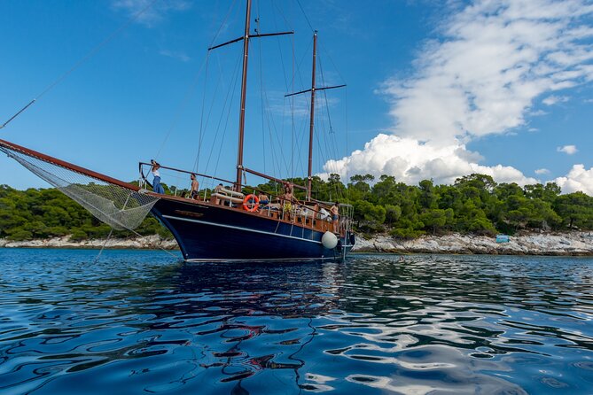 Athens Day Cruise: 3 Islands Tour in the Saronic Gulf with Lunch - Who will enjoy this cruise most