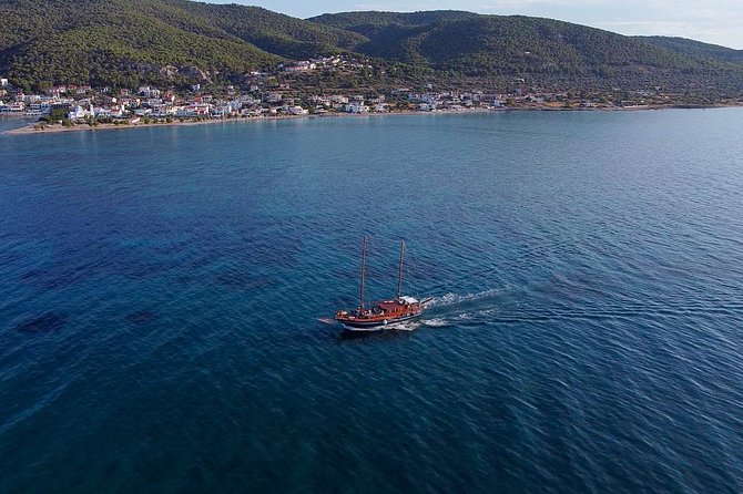 Athens Day Cruise: 3 Islands Tour in the Saronic Gulf with Lunch - The two-hour sail to Agistri