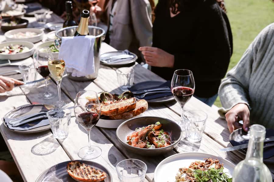 Auckland: Man O' War Vineyard Ferry (Waiheke Island) - Lunch at the Tasting Room Restaurant