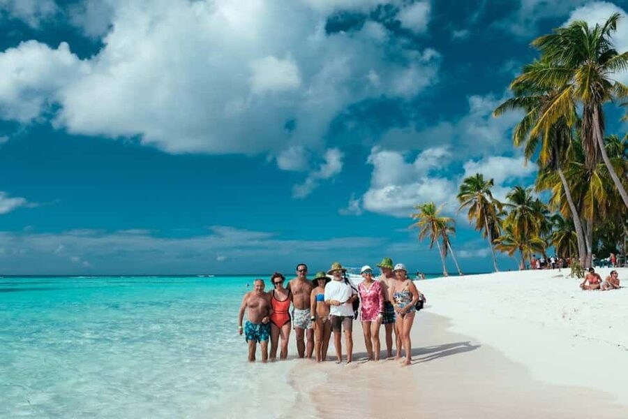 Bavaro: Saona Island Speedboat Tour with Open Bar - Saona Island, one long day from Bavaro