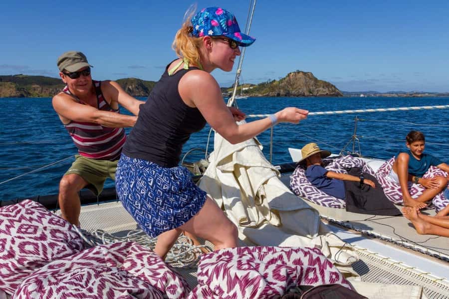 Bay of Islands 2-Hour Sundowner Evening Sailing Cruise - FAQ