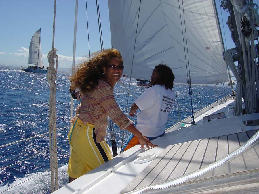 Bay of Islands: Awesome Day Sailing Tour with Island Stop - Snacks, stories, and the human side of the trip
