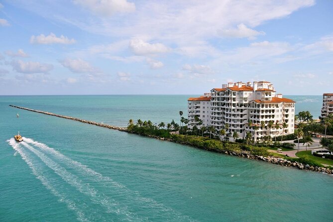 Biscayne Bay and Celebrity Island Homes Boat Tour 90 Minute - Key points to know before you book