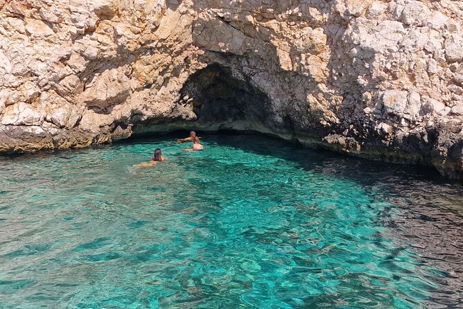 BLUE CAVE & 5 islands tour from Hvar - The Green Cave: brief stop, optional ticket