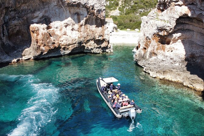 Blue Cave & 6 Islands Speedboat Tour From Split or Podstrana - Two hours in Hvar Town