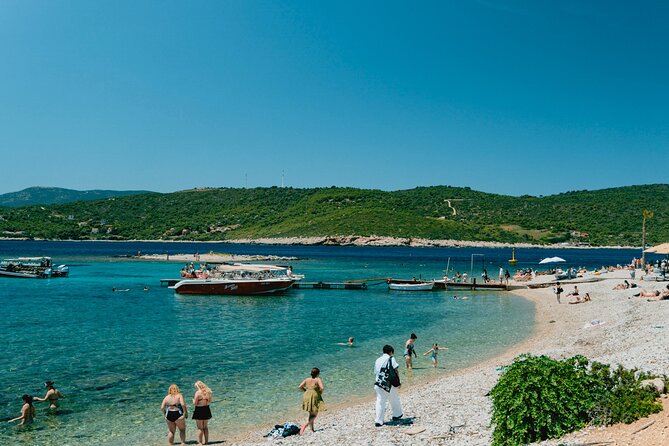Blue Cave & 6 Islands Speedboat Tour From Split or Podstrana - Milna and the final hour near Brač