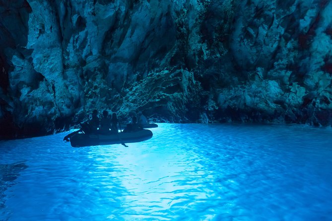 Blue cave & Hvar, 5 islands speed boat tour with unique boats from Split - Stiniva Cove from the water