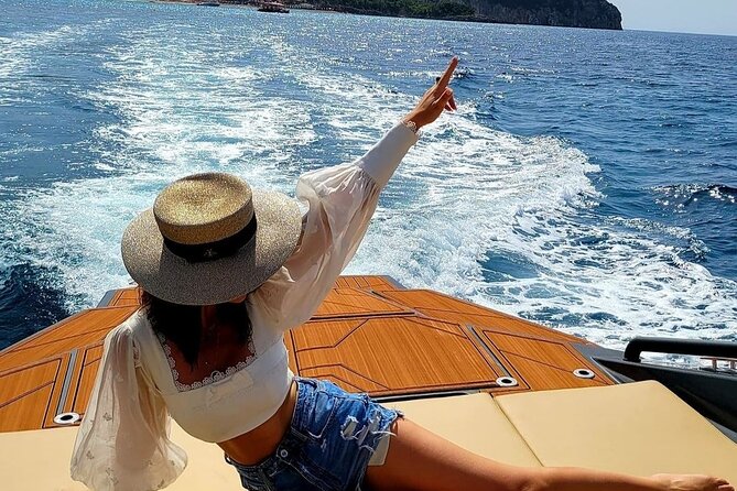 Blue cave & Hvar, 5 islands speed boat tour with unique boats from Split - The skippers make the difference