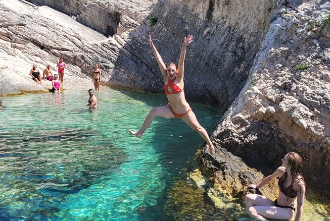 Blue Cave & Hvar, 5 Islands Speedboat with Luxury Seats in Shade - Stiniva Bay from the water