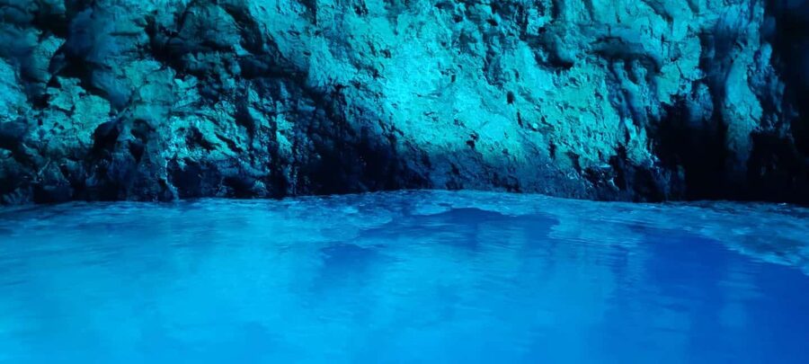 Blue Cave & Island-Hopping Tour with Snorkeling from Split - Hvar Island in 90 minutes