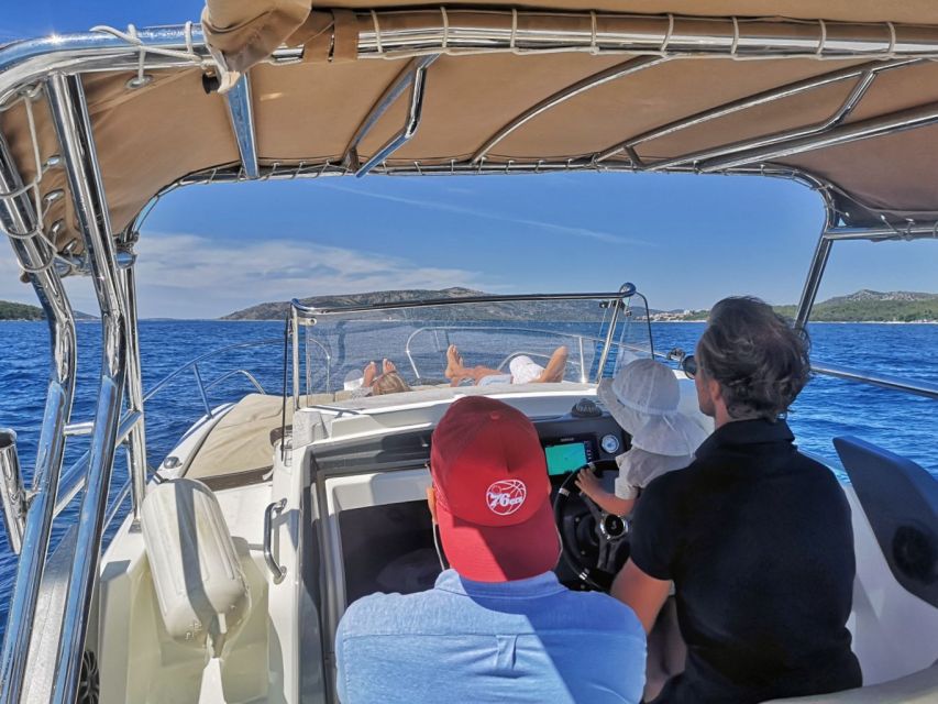 Blue Cave, Mamma Mia and 5 top destinations: From Trogir - Free time in old Komiža