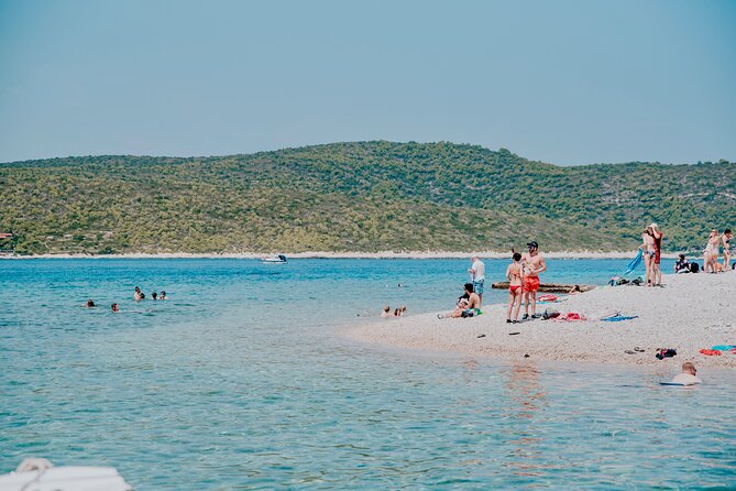 Blue cave, Mamma Mia and Hvar, 5 islands speedboat tour - Stiniva Cove means swimming from the boat