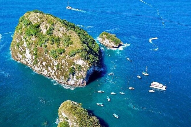 Boat and Snorkel Tour to 5 Islands of Los Arcos - What happens around all five islands