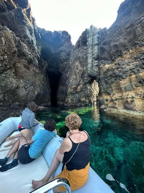 Boat Tour: Island hopping by dinghy with cave visits and snorkeling - Choosing between five departure times