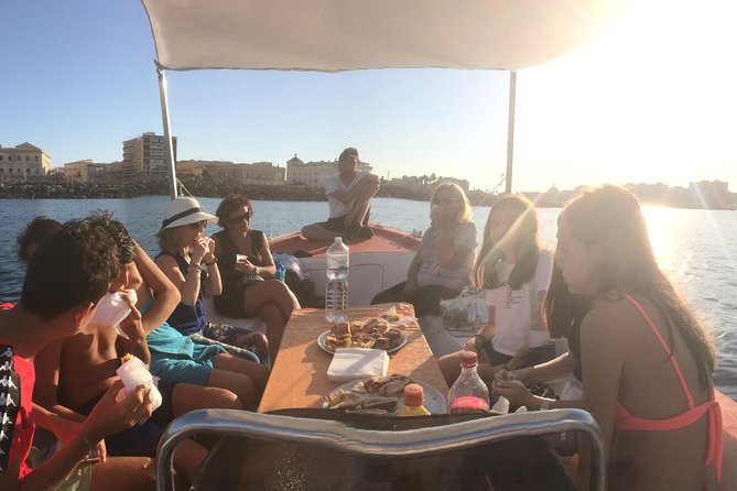 Boat tour of Ortigia Island and sea caves - How long the trip really takes