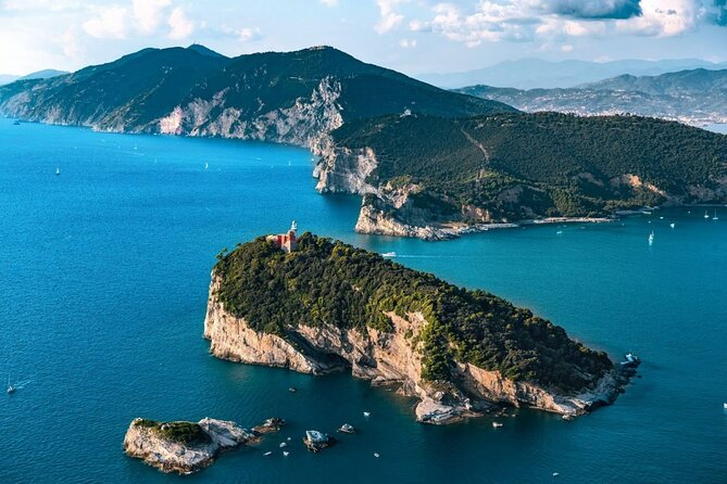 Boat Tour of the 3 Islands & Portovenere - A short swim in clear coastal water