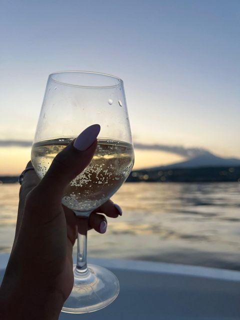 BOAT TOUR WITH APERITIF ON BOARD IN THE CYCLOPS ISLANDS - The Faraglioni and the story of Polyphemus
