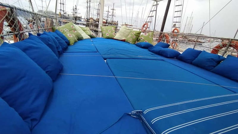 Bodrum: Orak or Black Island Boat Tour with Lunch - The boat, crew, and comfort level