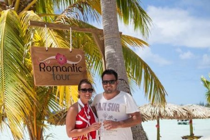 Bora Bora Snorkel Cruise by Polynesian Outrigger Canoe with BBQ Island Lunch - Manta rays, eagle rays, dolphins, and the luck factor