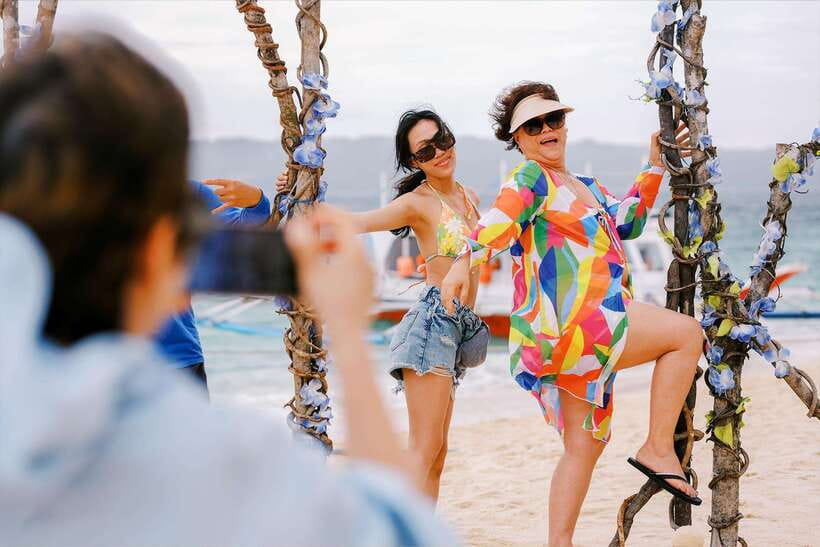 Boracay: Island Boat Tour with Crystal Cove Entry - Should you book it?