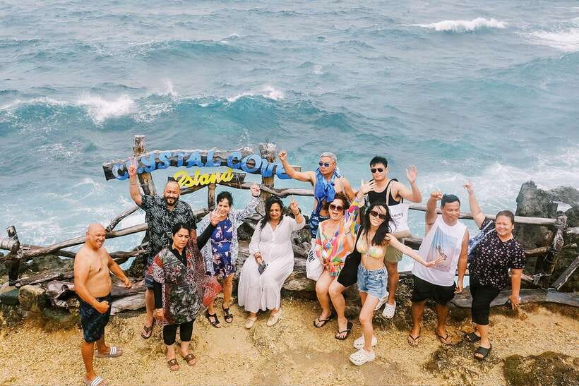 Boracay: Island Boat Tour with Crystal Cove Entry - What the $28 price really buys you